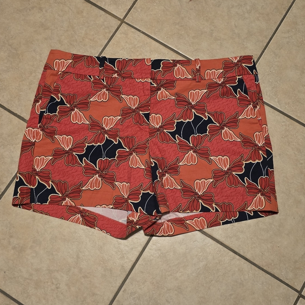Stylish Red and Black Floral Men's Shorts